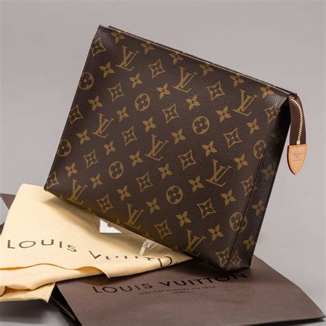 louis vuitton toiletry pouch 26 made in spain|Nice BB Toiletry Bag Monogram Canvas .